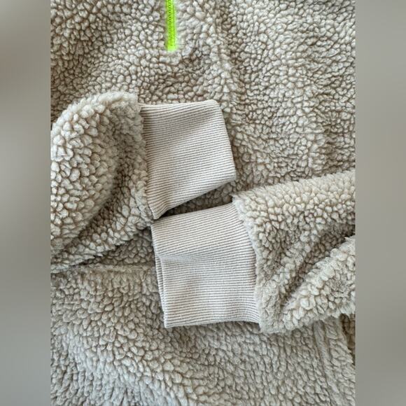 YOUNG & RECKLESS MENS FUZZY LONG SLEEVE HOODIE SIZE SMALL NEON RAIDERS - Picture 10 of 11